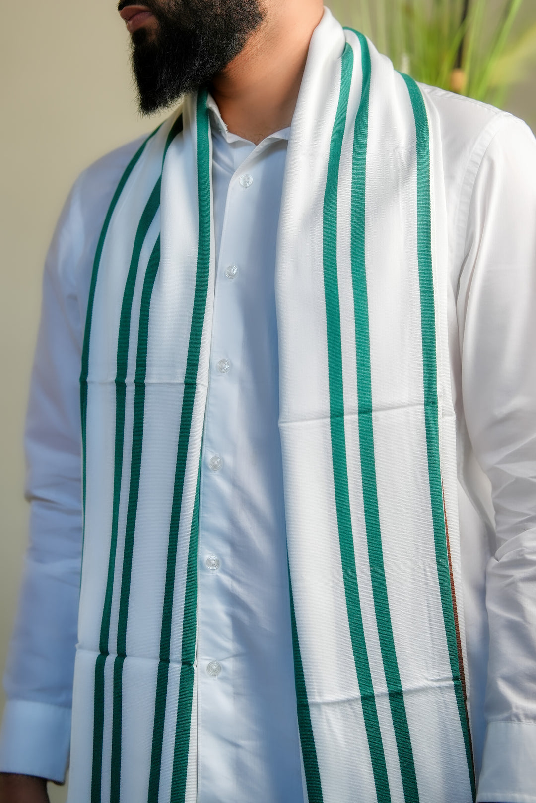 ‘Homhil' Lagoon White