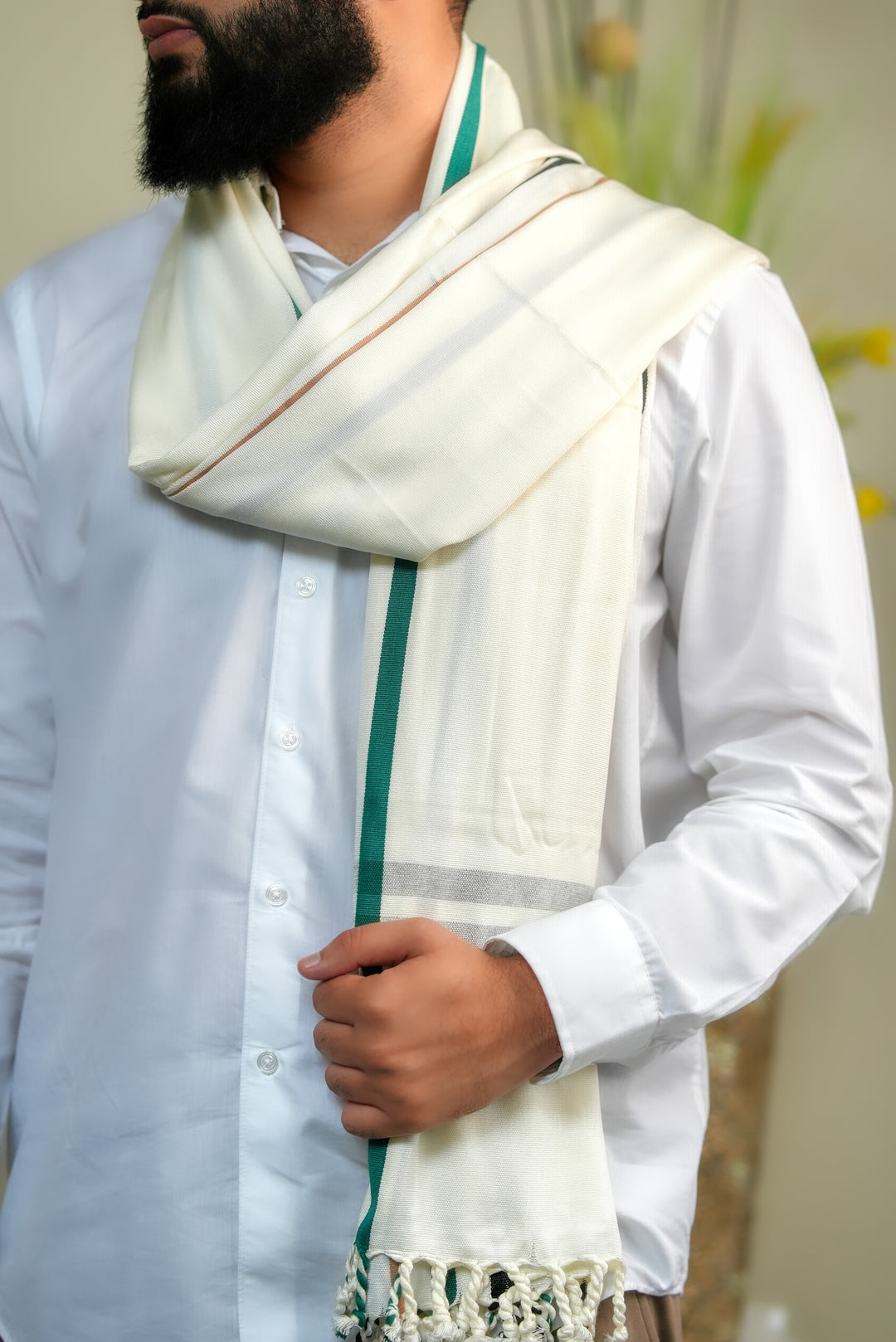 'Shidhir' Coral Cream