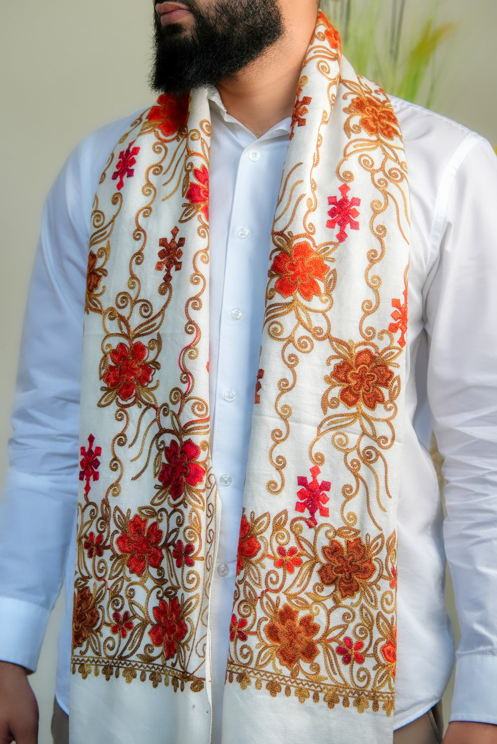 ‘Gulmarg' Ivory Bloom