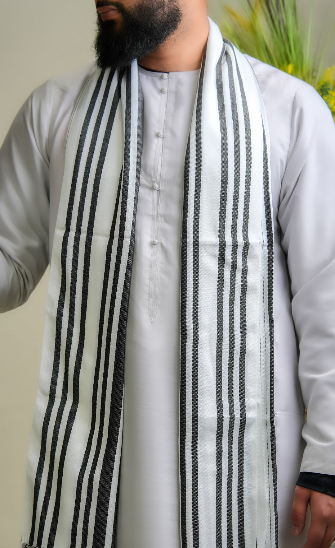 'Sarawat' Strata White